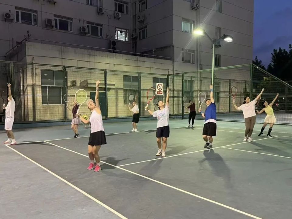 wQwXy, 康东网球馆, 作为培训活