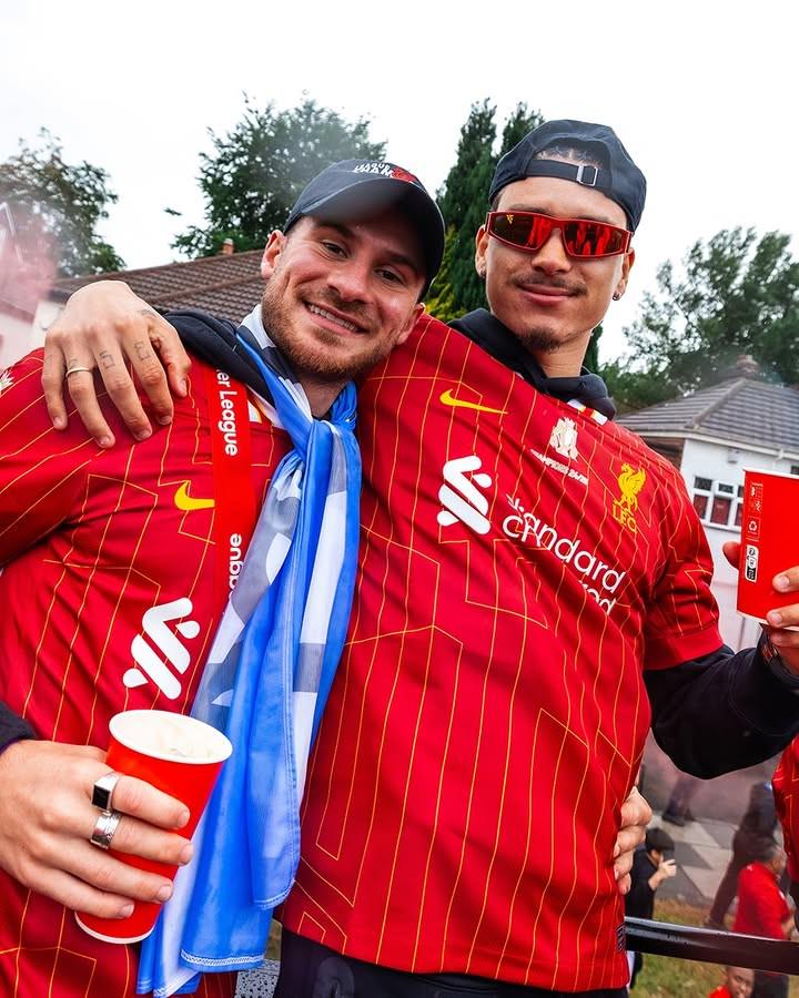 并写道, dingy, http