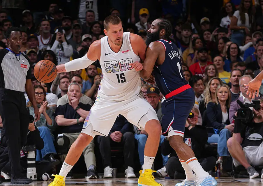 src, div, 人可以用